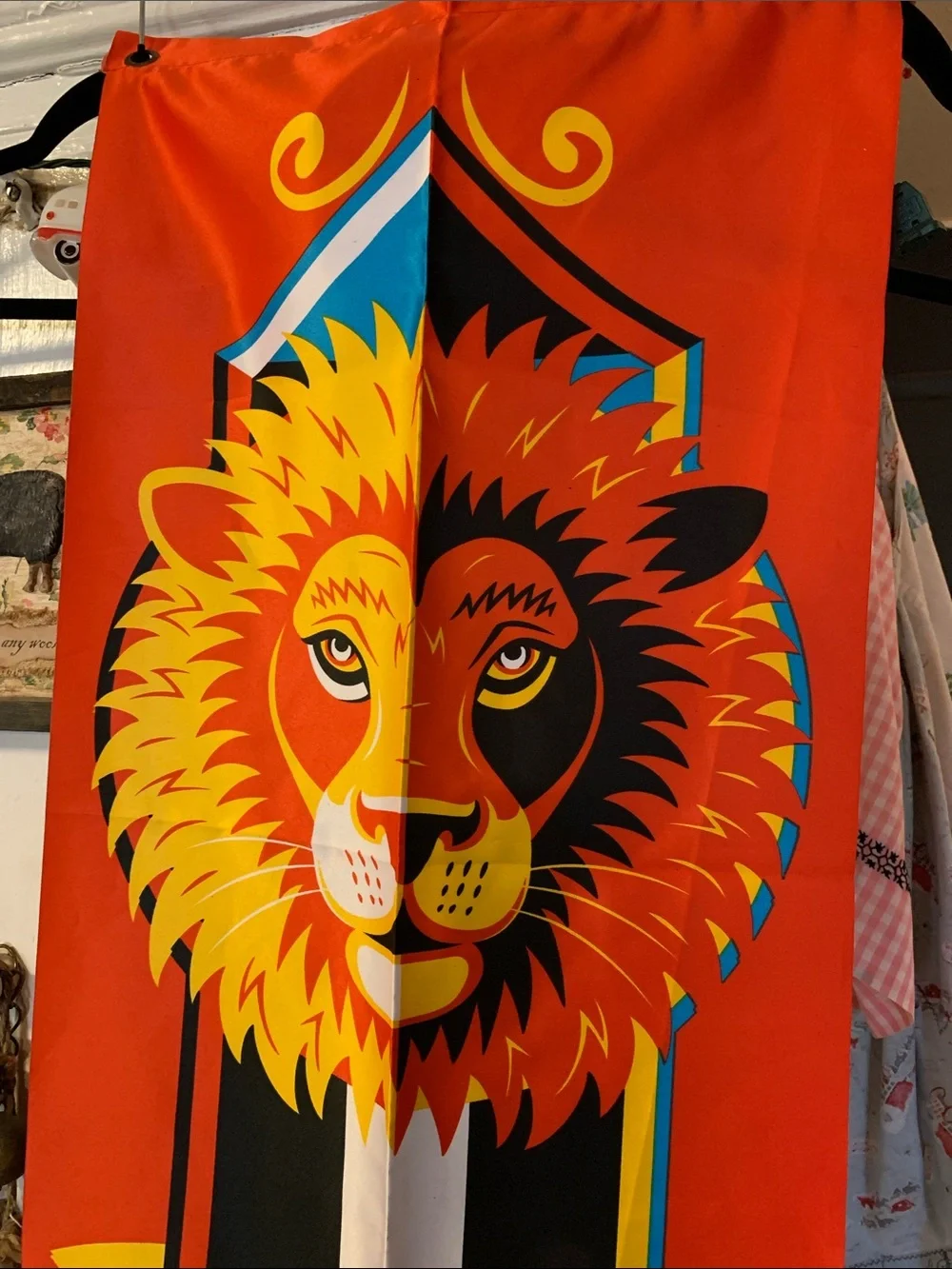 Brand New Harry Potter Courage Lion Wall Banner - Orange